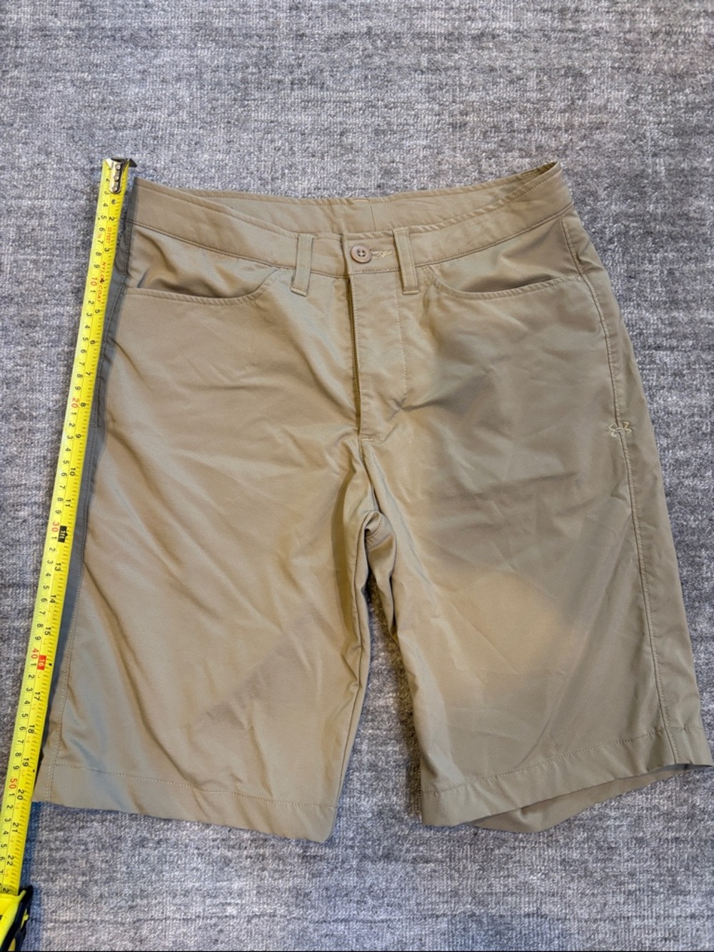 UA Golf khaki shorts